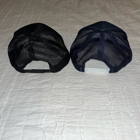 Set of two adjustable Vans trucker hats - Picture 5 of 13